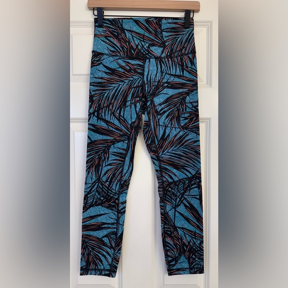 Lululemon High-Rise Leggings Blue Palm Print Size 6